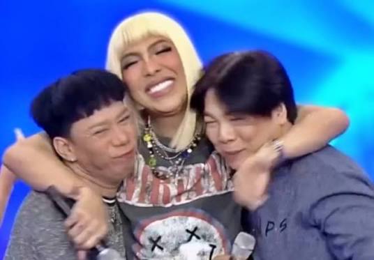 LASSY CONFIRMS VICE, MC HAVE RECONCILED COMEDIAN Lassy Marquez confirmed  that Vice Ganda and MC Muah have already patched things up. On Saturday,  Lassy posted “Yehey!” with three red hearts on Faceb