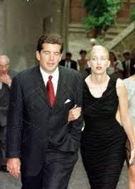 With three decades of international reporting experience, amanpour is on a mission to bring meaningful, serious news to the u.s. August 8 1998 Christiane Amanpour S Wedding Carolyn Bessette Kennedy Style Carolyn Bessette Kennedy John Kennedy Jr