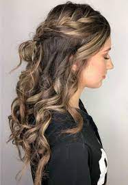 Die Gefragtesten Langen Schnellen Frisuren 2019 Fur Frauen Jeden Alters Frisuren 2019 Hair Styles Easy Hairstyles For Long Hair Dance Hairstyles