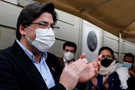 El alcalde de recoleta y precandidato presidencial del partido comunista de chile, daniel jadue, afirmó que en caso de ganar las así, ahora fue jadue quien sostuvo que «yo voy a pedir un estatuto de garantía a la dc y a los militares. Jadue Chile Debe Tomar La Decision De Convertirse En Un Estado Plurinacional La Nacion