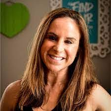 Danielle Stocking's Instagram, Twitter & Facebook