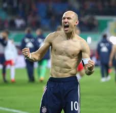 Namun, mereka masih tertinggal jauh dari sang raja kompetisi ini, bayern munich, yang seperti tak terkejar dengan koleksi 20 trofi. Dfb Pokal 2017 Bayern Setzt Sich Gegen Leipzig Im Elfmeterschiessen Durch Welt