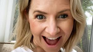 Wie schnell darf man nach einer fehlgeburt schwanger werden? Nach Fehlgeburt Beverley Mitchell Ist Wieder Schwanger Promiflash De