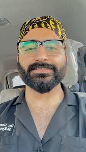 Dr. Osamah Tariq Farooqi (@osamah_tariq_farooqi) • Instagram photos and  videos