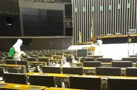 O texto amplia o valor de saque autorizado das contas de r$ 500 para r$ 998 para trabalhadores com saldo de até um salário mínimo. Gyhezyxukkfrom