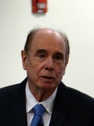 Melting pot: Author addresses Hispanic influence in America