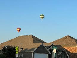 Hiring opportunity in El Paso, TX! Our Indian restaurant in El Paso is  hiring waitress/ waiter, chef, dishwasher. Salary starts at $3000/ month.  We cover food, accommodation. Please contact Naresh +1 (915) 704-9319 Thanks