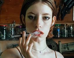 Girl 23 Projekter :: Photos, videos, logos, illustrations and branding ::  Behance