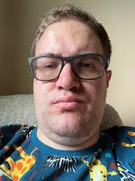 Anyone know if the Queensway bus is running again