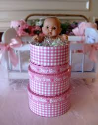 Los centros de mesa para baby shower son motivos decorativos que engalanan nuestra fiesta ya que generalmente usamos temas infantiles como de bebes ositos o cigüeñas. Centros De Mesa Para Un Baby Shower Espaciohogar Com