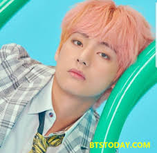 تقرير كامل عن تاي من بي تي اس Bts