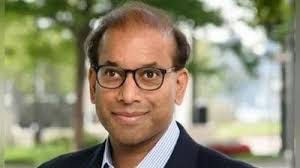 Julie Heisel's Instagram, Twitter & Facebook