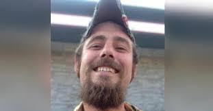 Isaac Markham's Instagram, Twitter & Facebook