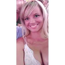 Sarah Chaisson's Instagram, Twitter & Facebook