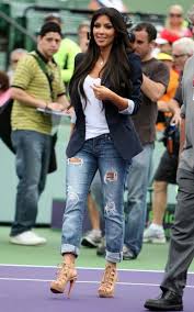 T Shirt And Jeans With A Cute Jacket Cant Beat It Kardashian Style Kim Kardashian Style Fashion