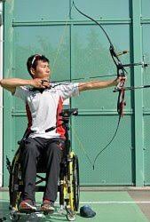 Oct 10, 2019 · パラリンピックのアーチェリーは、肢体不自由（手や足、体幹）な選手を対象にした競技です。 éšœå®³è€…ã‚¹ãƒãƒ¼ãƒ„ æ³¨ç›®é¸æ‰‹ã®ç´¹ä»‹ ã‚¢ãƒ¼ãƒã‚§ãƒªãƒ¼ ä¸Šå±±å‹è£• æ¯Žæ—¥æ–°èž