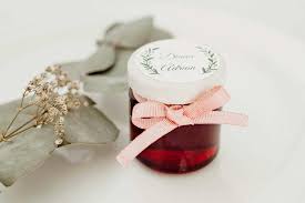 Selbst Gemachte Marmelade Ist Ein Relativ Kostengunstiges Und Sehr Personliches Gastges In 2020 Gastgeschenke Hochzeit Gastgeschenke Gastgeschenke Hochzeit Blumensamen