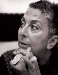 意大利设计教母的时尚设计Paola Navone 作品集多才多艺的她，在建筑师、设计师、布景师、室内设计师、展览和活动顾问艺术评论家与讲师间不停地切换