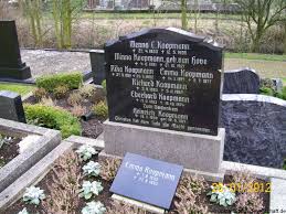 Grab von Heinrich Koopmann (16.07.1893-19.08.1917), Friedhof Suurhusen