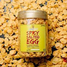 Setelah beberapa hari rekod video ni, dah resepi salted egg cornflakes versi khairulaming. Aducktive Spicy Salted Egg Cornflakes Lazada