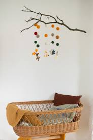 Eine wickelecke fur die kleine madame lybstes. Baby Filz Mobile Waldtiere Zum Selberbasteln Anleitung Fur Ein Babymobile