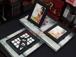Putih, biru, merah muda, hijau dan hitam bisa diposisikan horizontal dan vertikal (berdiri dan tidur) disediakan pengaitnya agar bisa dipajang di tembok. Jual Frame Pigura Bingkai Photo Foto 4r Minimalis Polos Plastik Unik Murah Bandung Kaskus