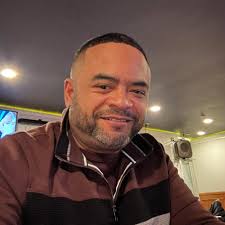 Finding father in Brooklyn near Adelphi Street