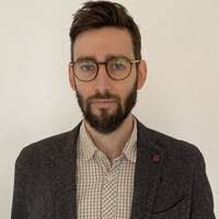 Lucy Loomis's Instagram, Twitter & Facebook