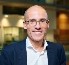 W. K. Alfred Yung MD (@DrAlfredYung)