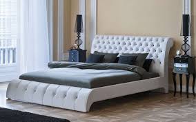 €80 + spalliera e relative tavole per letto matrimoniale come nuove in legno: Letto Con Testata In Pelle 35 Foto Modelli Bianchi Con Schienale In Ecopelle E Pelle E Con Pelle A Rilievo