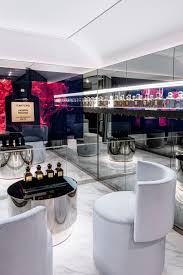 Besides the wide range of electronics, best buy is also known for its geek squad repair team. Der Erste Tom Ford Beauty Store Offnet In London Vogue Germany