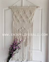 🌵плетем панно, кашпо и пр.декор вместе с @gafner_alsu. Macrame Pandora Wall Hanging Enjoy Life Bali