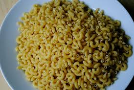 So when it was divided into the amount of one person, it seems either 1/4 pound or 110~113 grams. What S The Right Amount Of Pasta Per Person Delishably