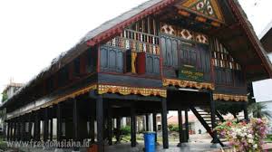 Home » rumah adat » 21 gambar rumah adat hitam putih. Rumah Adat Aceh Gambar Struktur Dan Keunikan Freedomsiana