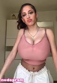 Mona Z  m8nazid_n  monaazar Nude Leaks OnlyFans Photo 1 - Nudogram v2.0