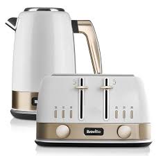 Presenting you one more best toaster and kettle set which is manufactured by tower appliances. Breville New York Collection White Gold Kettle And Toaster Set Vkt142vtt942 Harts Of Stur