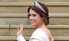 When markle married prince harry in may 2018, the design of her veil featured flora from all 53 commonwealth countries, along with wintersweet for kensington palace and california poppies for her home state. Princess Eugenie Reveals Unbelievable Fact About Her Wedding Tiara Hello