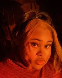 Sidney Meadows's Instagram, Twitter & Facebook