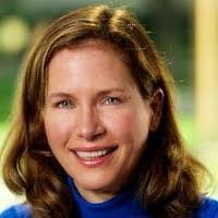 Lynn Christensen's Instagram, Twitter & Facebook