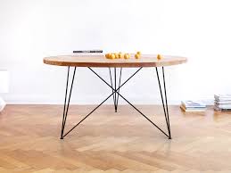 Runder Esstisch Massive Eiche Stahlgestell Verschiedene Grossen Stil Esstisch Rund Holz Runder Esstisch Esstisch Massiv Eiche