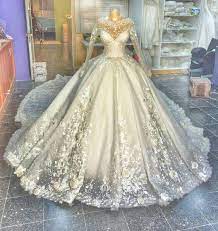 Custom Make Ball Gown Wedding Dresses 2020 Beaded Lace Applique Floral Luxury Off White Wedding Gown 2021 Ball Gowns Wedding Wedding Dress Long Sleeve Ball Gown Wedding Dress
