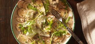 Steinpilzsalat Ein Rezept Aus Dem Servus Magazin Rezept Rezepte Pilze Salat