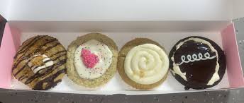 How Long Do Crumbl Cookies Last (How To Store Crumbl Cookies)