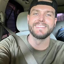 Jamie Simerly's Instagram, Twitter & Facebook