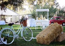 Mesas de dulces de comuniones y bodas. Carritos De Chuches