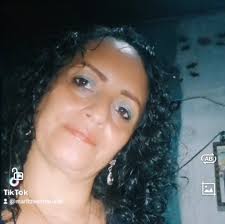 Chistes, bromas y más added a new...