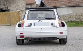 The renault brand moves into a new era and launches its own nouvelle vague, bringing modernity to the european automotive by turning into a tech, service and clean energy brand. 1985 Renault 5 Turbo 2 Classic Driver Market Renault R5 Renault R5 Turbo