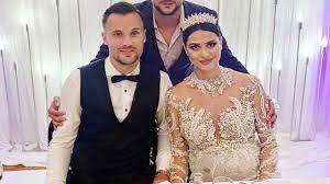 Haris seferović (born 22 february 1992) is a swiss footballer who plays for portuguese club benfica and the switzerland national team as a striker. Haris Seferovic Und Amina Feiern Balkan Hochzeit Youtube