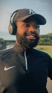 Cameron Michel Scrève