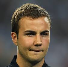 Zum geburtstag von sohnemann rome teilen sie nun ein liebevolles video. Bvb So Startet Mario Gotze In Seinen Neuen Karriere Abschnitt Welt